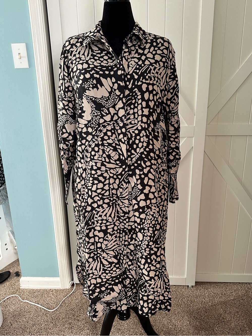 Chico’s Black Label Size XL Abstract Print Button Front Midi Shirt Dress